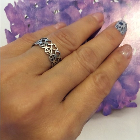 Sterling Silver Love and Peace Ring Size 5 - Picture 1 of 4
